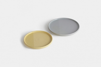 CONJUNTO PRATOS CERAMICA CINZA E AMARELO 